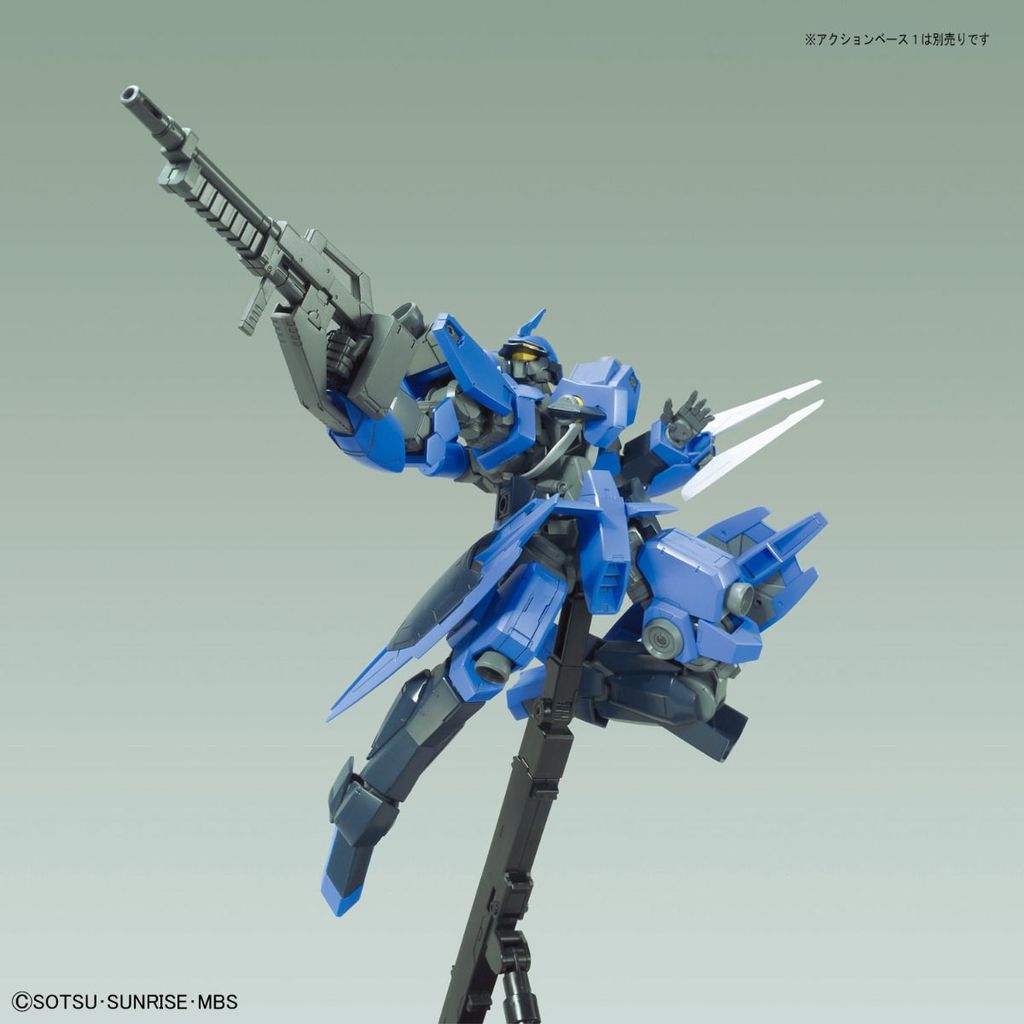 RE/100 #03 McGillis's Schwalbe Graze