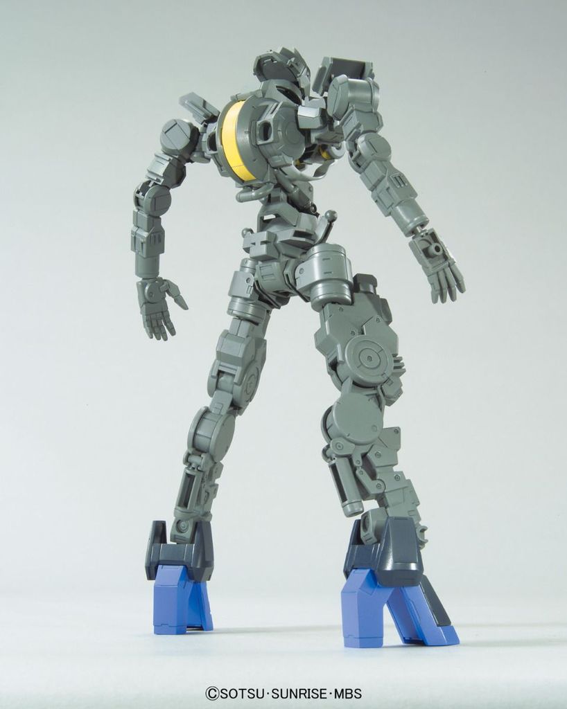 RE/100 #03 McGillis's Schwalbe Graze