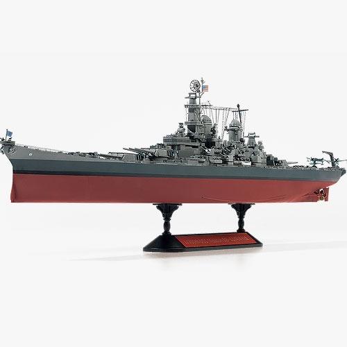 Academy USS Missouri BB-63 1/700 Modeler's Edition