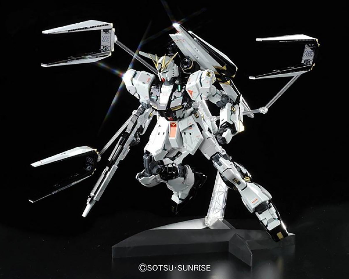 MG RX-93 Nu Gundam Ver.Ka Titanum Finish Ver.