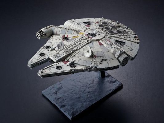 Star Wars Millennium Falcon (The Rise of Skywalker) 1/144 Scale Model Kit