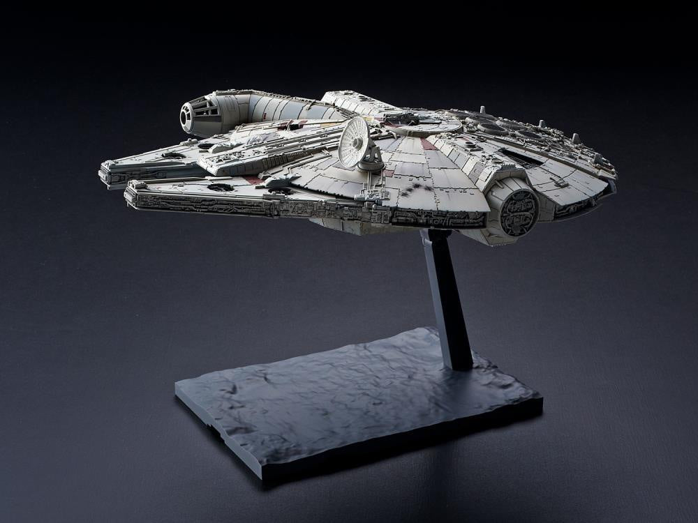 Star Wars Millennium Falcon (The Rise of Skywalker) 1/144 Scale Model Kit
