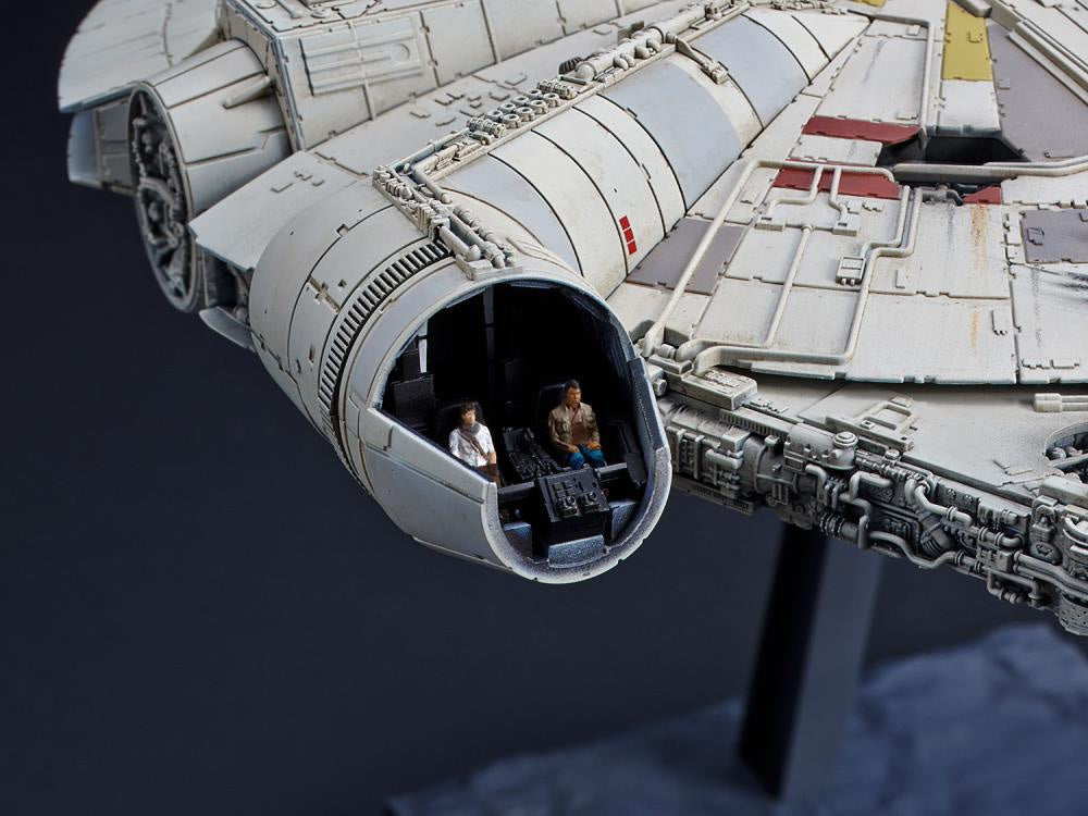 Star Wars Millennium Falcon (The Rise of Skywalker) 1/144 Scale Model Kit