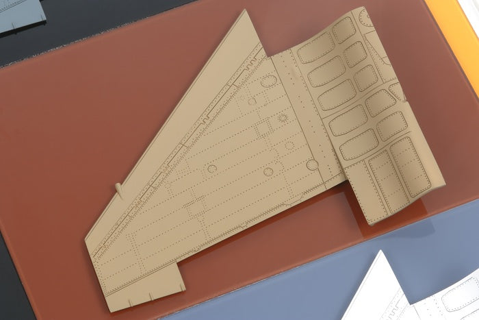 PANEL LINE ACCENT COLOR - Brown