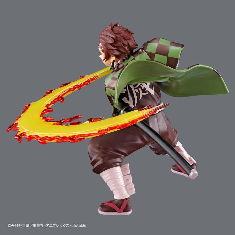 Demon Slayer: Kimetsu no Yaiba Tanjiro Kamado (Hinokami Kagura Ver.) Model Kit