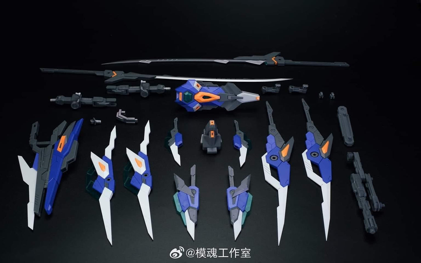 Super Nova Blade king 1/100 scale model kit (Third party)