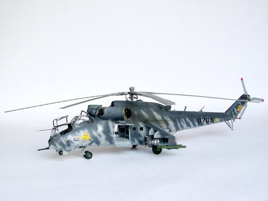 TRUMPETER Mi-24V Hind-E Helicopter 1:35