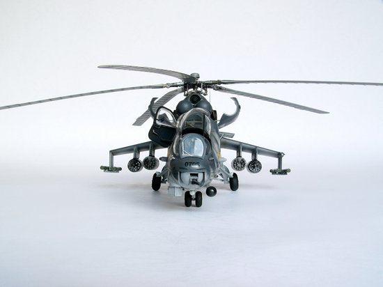 TRUMPETER Mi-24V Hind-E Helicopter 1:35