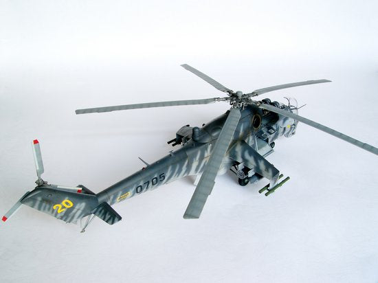 TRUMPETER Mi-24V Hind-E Helicopter 1:35