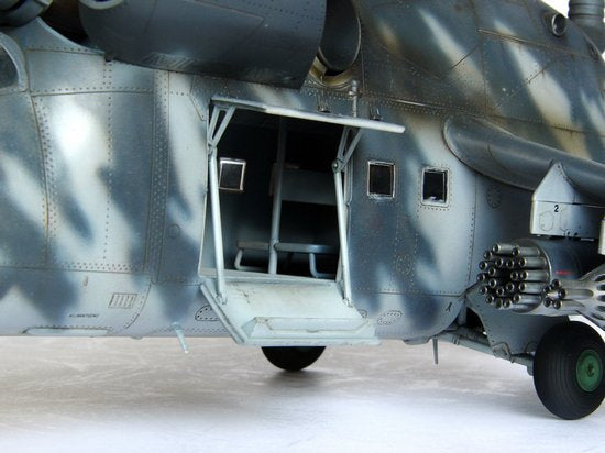 TRUMPETER Mi-24V Hind-E Helicopter 1:35