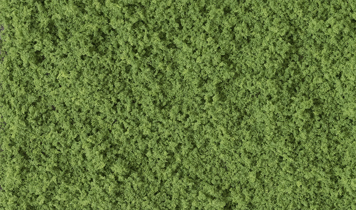 MEDIUM GREEN-COARSE TURF