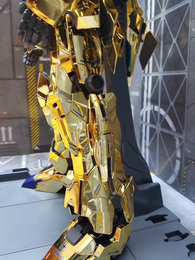 MG PHENEX HOLOGRAM BLUE + WHITE WATER DECAL