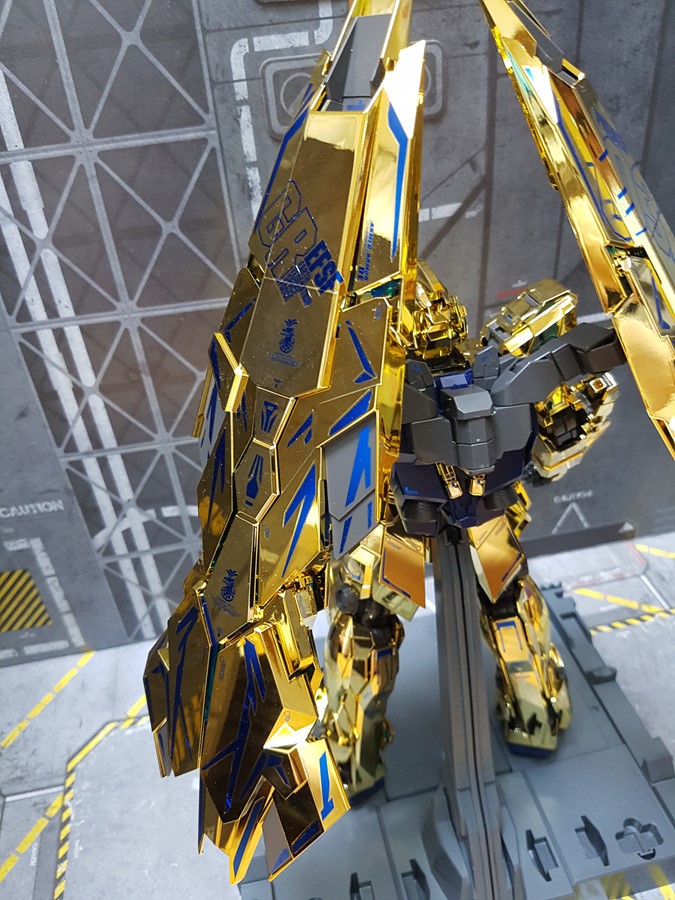 MG PHENEX HOLOGRAM BLUE + WHITE WATER DECAL