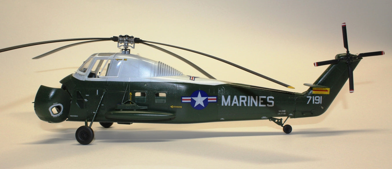 TRUMPETER VH34D Marine One Helicopter 1:48