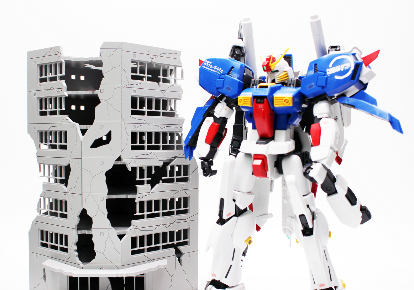 DESTROYED BUILDING LS GRADE (1/100SCALE)