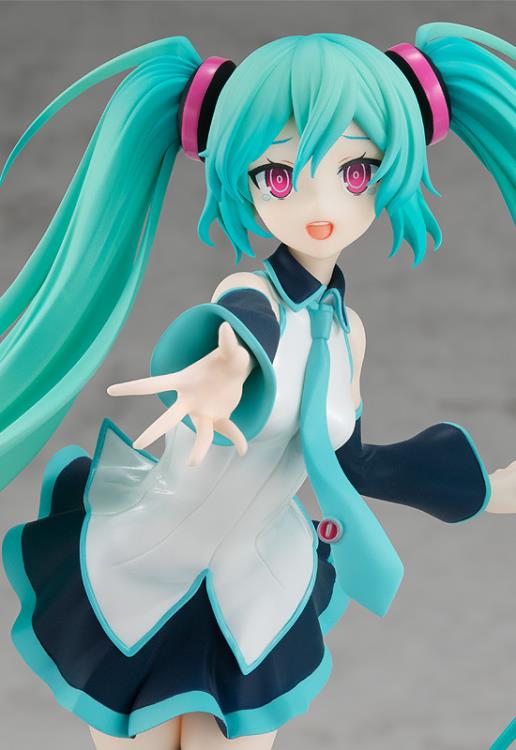 Good Smile Company - Vocaloid Pop Up Parade L Hatsune Miku (Because You're Here Ver.)