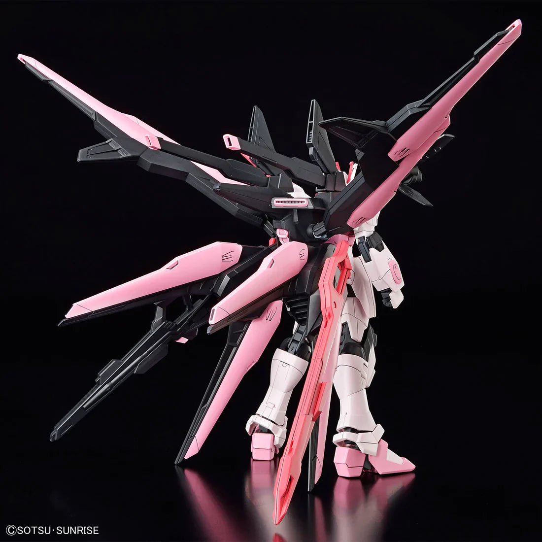 HGGS #08 Gundam Perfect
Strike Freedom Rouge