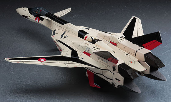 Hasegawa Macross Plus YF19 Advanced Fighter 1:48
