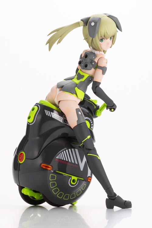 Frame Arms Girl x Maruttoys Innocentia (Racer Ver.) and Noseru (Racing Specs Ver.)