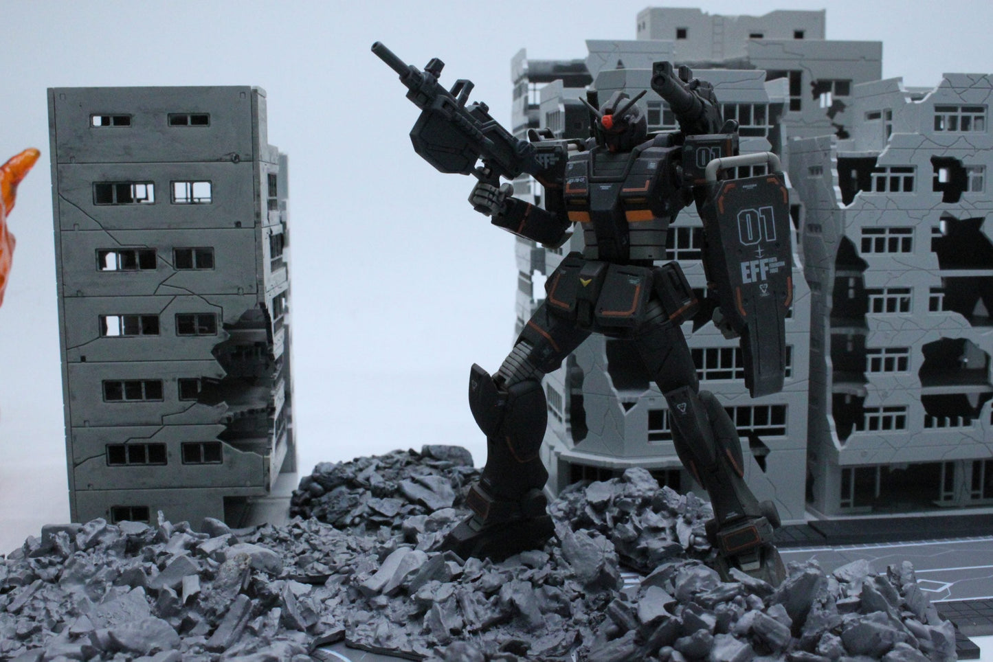 DESTROYED BUILDING MS GRADE (1/144 SCALE)