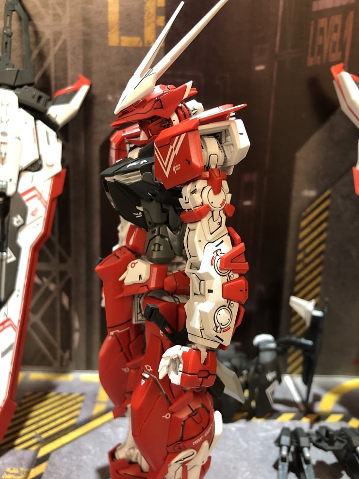 MG ASTRAY TURN RED WATER DECAL