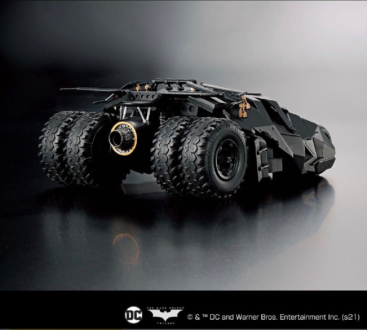 1/35 BATMOBILE (BATMAN BEGINS VER.)