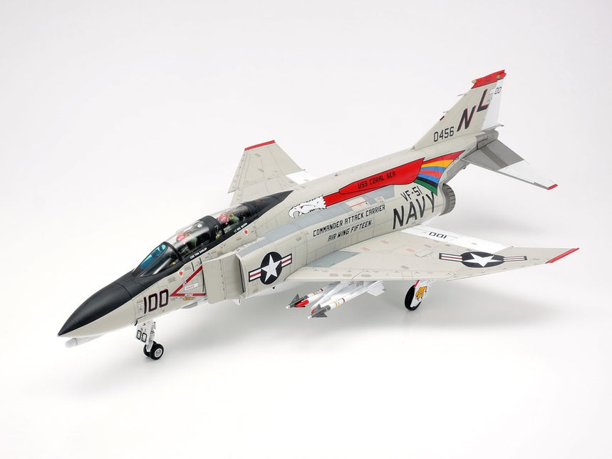 TAMIYA McDonnell Douglas F-4B Phantom II 1:48