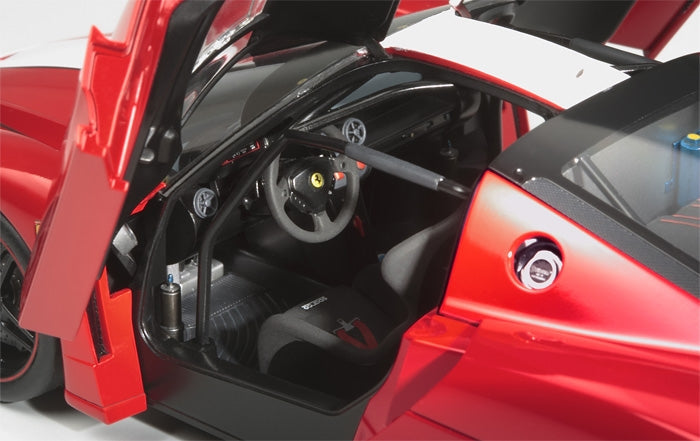 TAMIYA Ferrari FXX 1:24