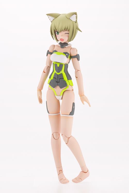 Frame Arms Girl x Maruttoys Innocentia (Racer Ver.) and Noseru (Racing Specs Ver.)