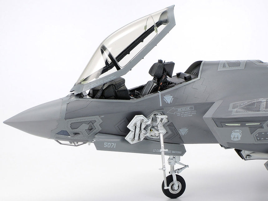 TAMIYA Lockheed F-35A Lightning II 1:48