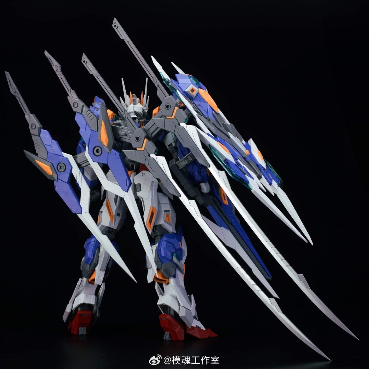 Super Nova Blade king 1/100 scale model kit (Third party)