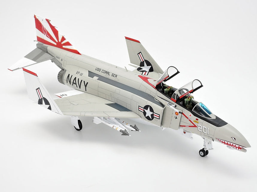TAMIYA McDonnell Douglas F-4B Phantom II 1:48