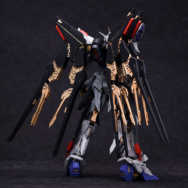 Fortune Meow’s 1/100 Strike Freedom Gundam Conversion Kit full set