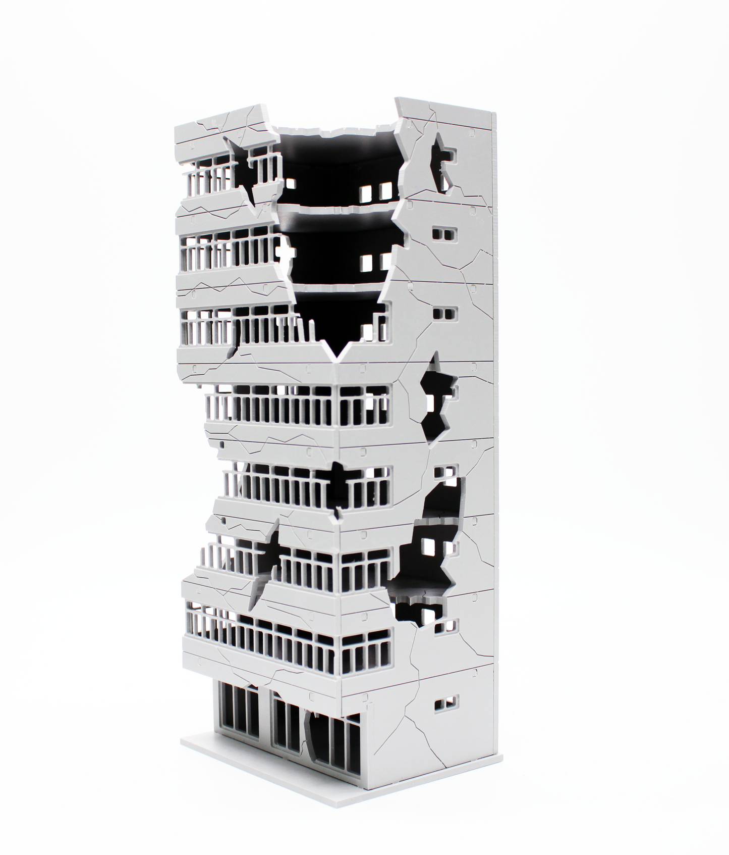 DESTROYED BUILDING LS GRADE (1/100SCALE)