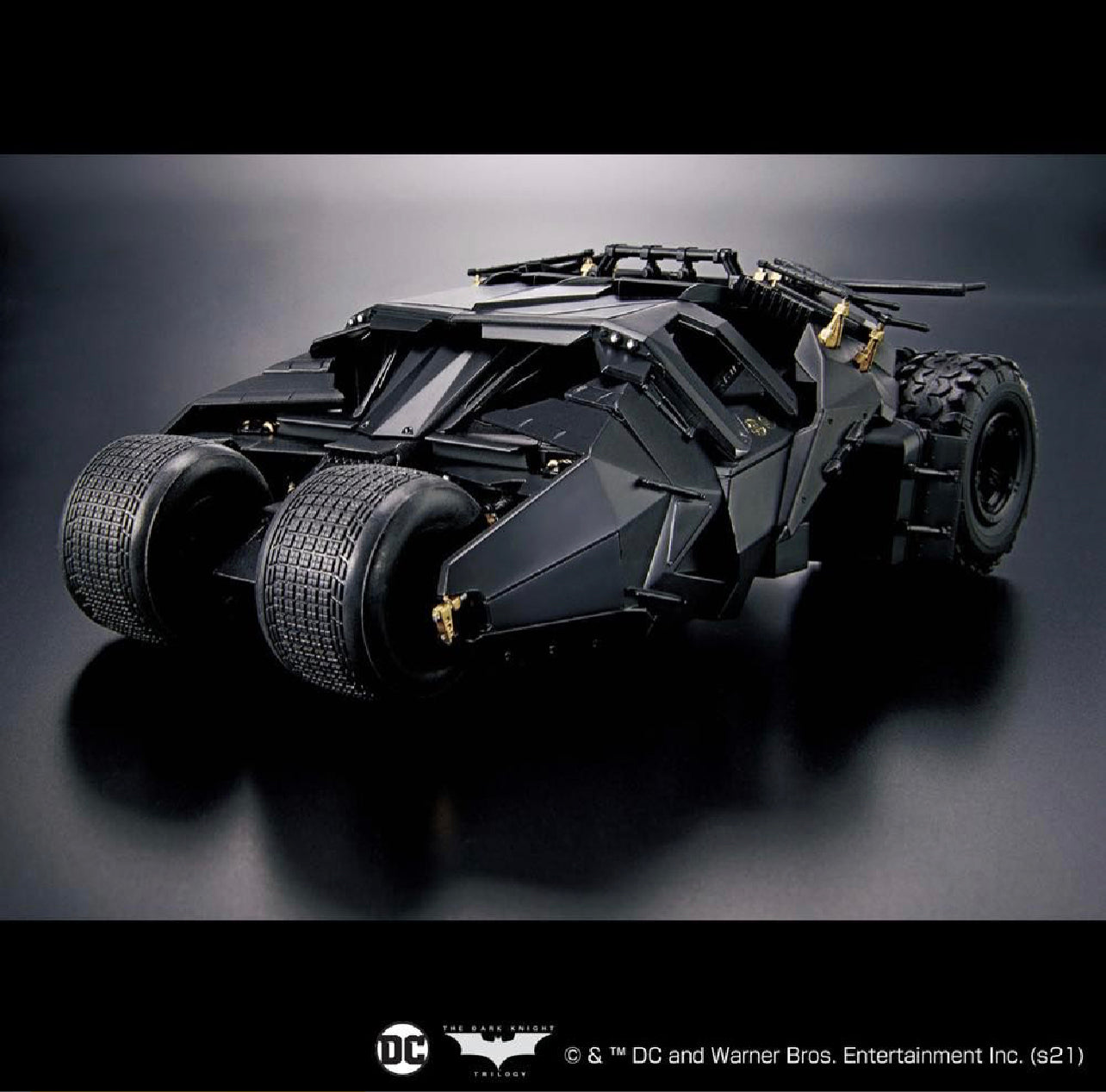 1/35 BATMOBILE (BATMAN BEGINS VER.)