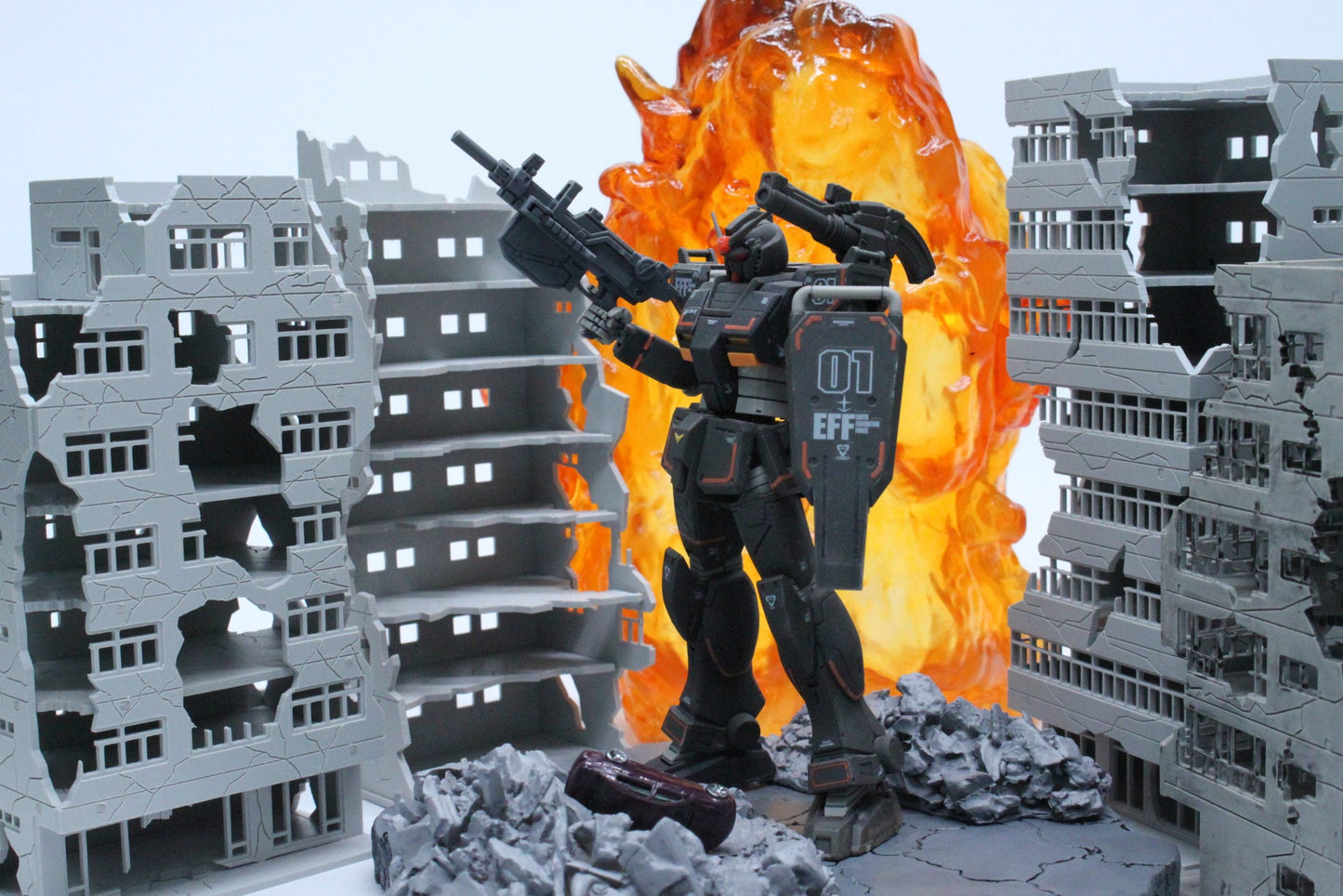 DESTROYED BUILDING LS GRADE (1/100SCALE)