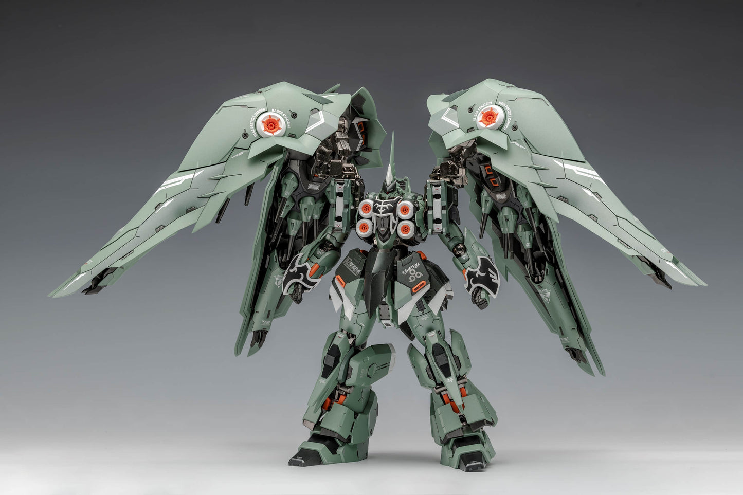 Steel Legend 1/100 Sl-01 Kshatriya Nz666 Alloy Version Metal Build  (Figure)