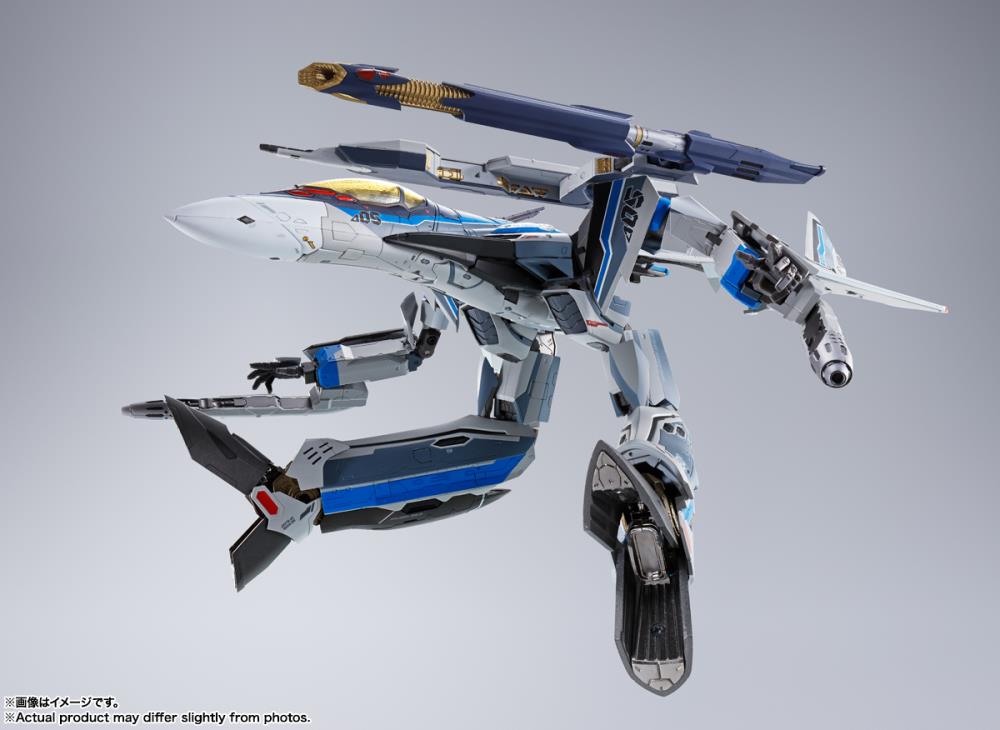 Macross Delta the Movie: Absolute Live!!!!!! DX Chogokin VF-31AX Kairos Plus Movie Edition (Hayate Immelman USE)