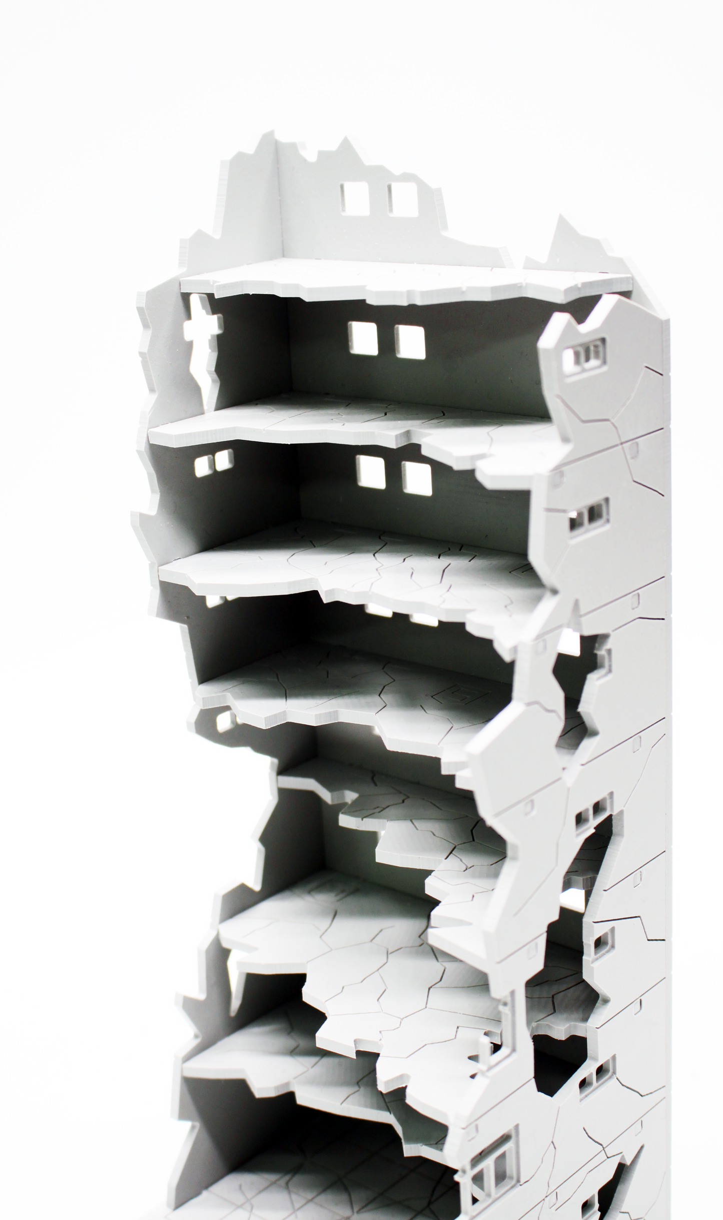 DESTROYED BUILDING LS GRADE (1/100SCALE)