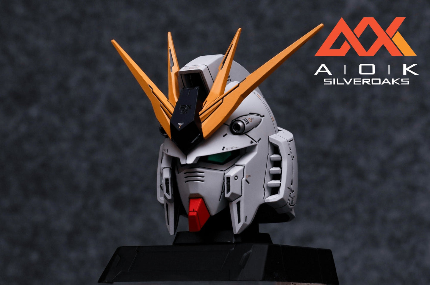 AOK # 06 1/35 Hi-V and Nu Gundam Headbusts Full Resin Kit Combo [INCLUDE LED]