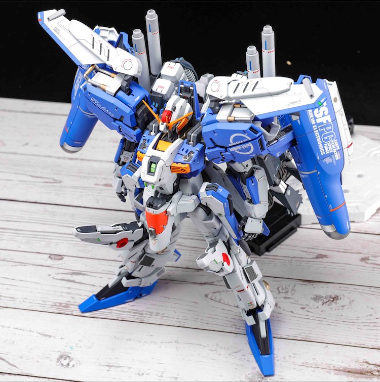 AOK #02 MG EX-S Gundam Resin Conversion Kit with Weapon Expansion Pack