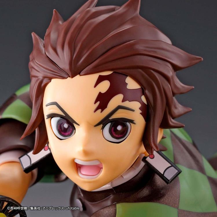 Demon Slayer: Kimetsu no Yaiba Tanjiro Kamado (Hinokami Kagura Ver.) Model Kit