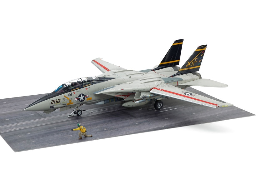 TAMIYA Grumman F-14A Tomcat (Late Model) Carrier Launch Set 1:48