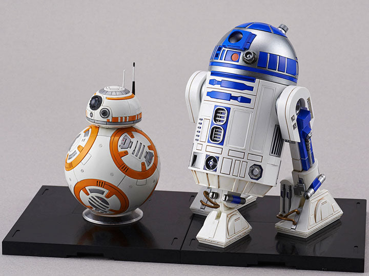 Star Wars: The Force Awakens BB-8 & R2-D2 1/12 Scale Model Kit