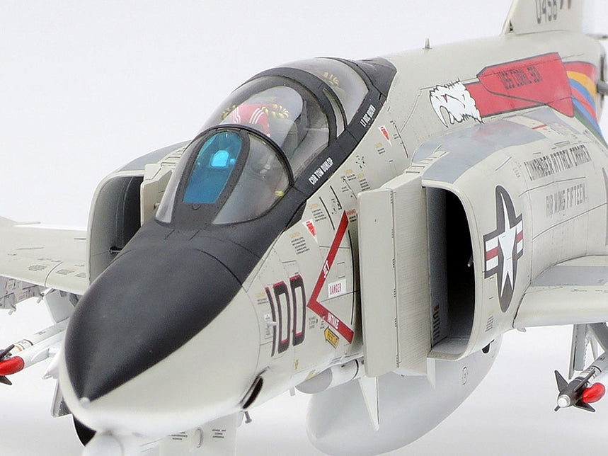 TAMIYA McDonnell Douglas F-4B Phantom II 1:48