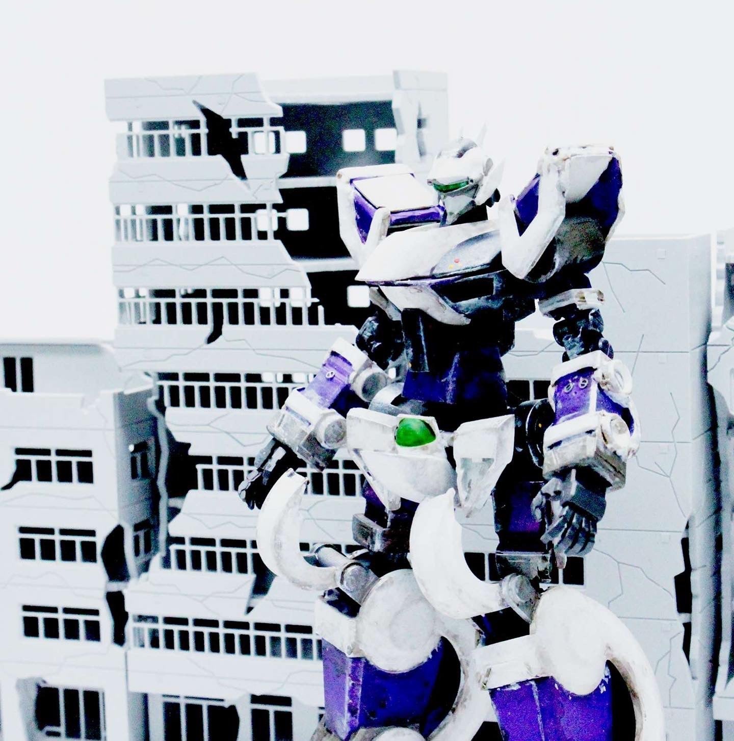 DESTROYED BUILDING MS GRADE (1/144 SCALE)