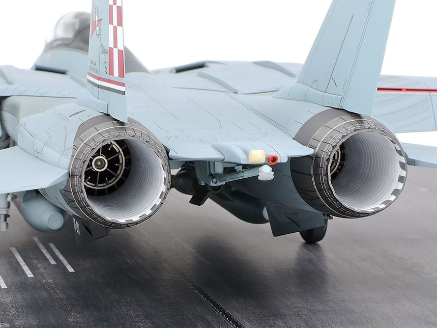 TAMIYA Grumman F-14A Tomcat (Late Model) Carrier Launch Set 1:48