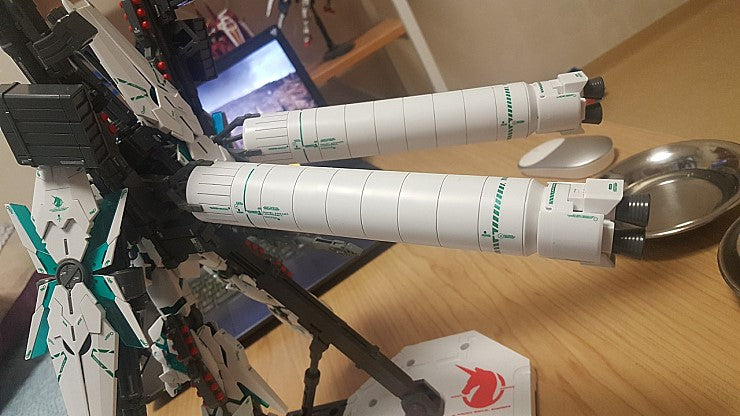 MG FULL ARMOR UNICORN GREEN HOLO WATER DECAL
