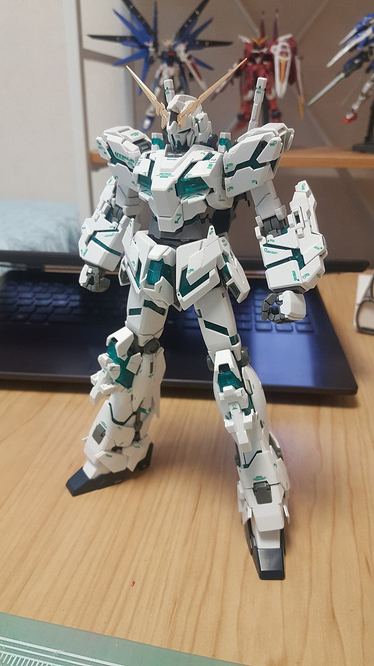 MG FULL ARMOR UNICORN GREEN HOLO WATER DECAL