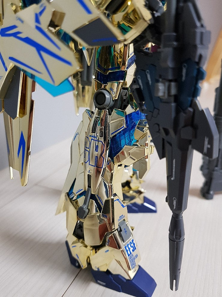 MG PHENEX HOLOGRAM BLUE + WHITE WATER DECAL